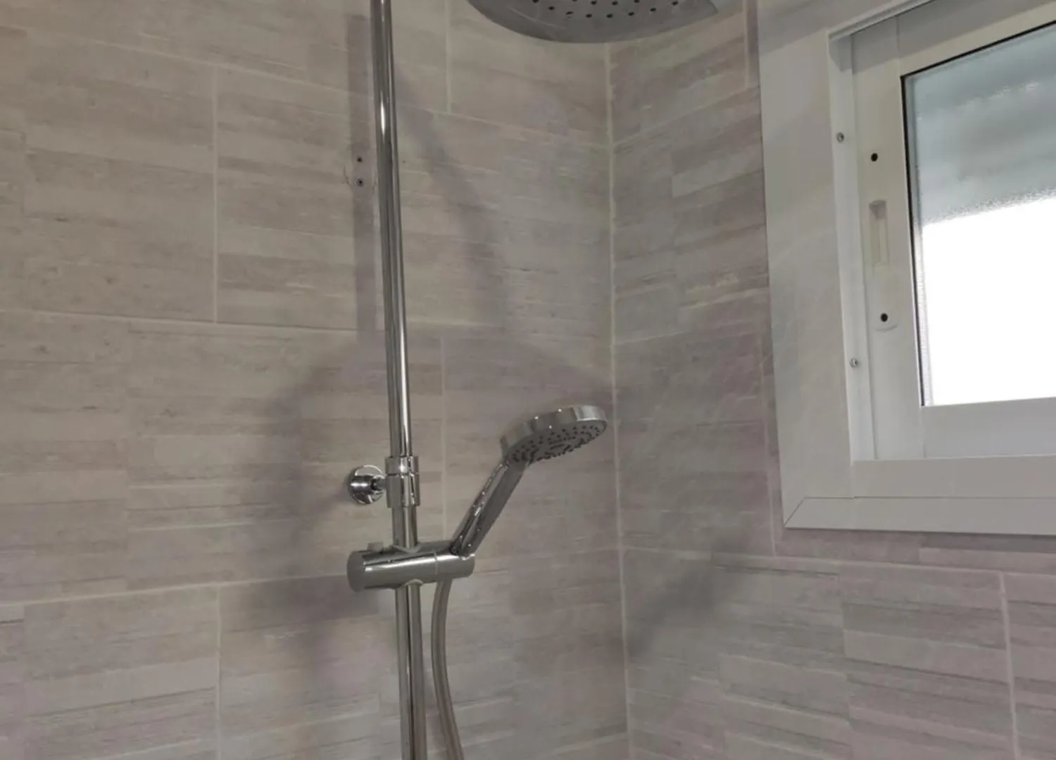 Centro Suites Vialia マラガ アパート