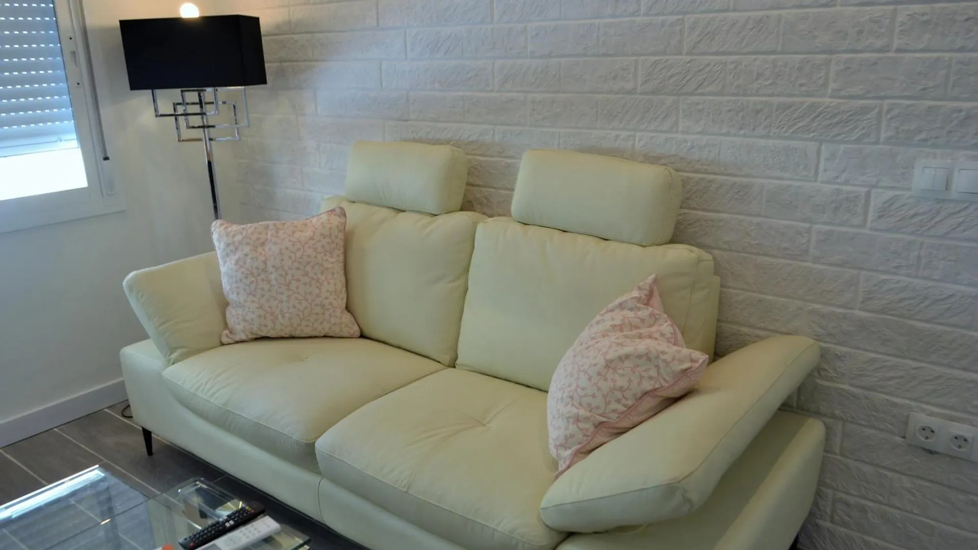 Centro Suites Vialia マラガ アパート