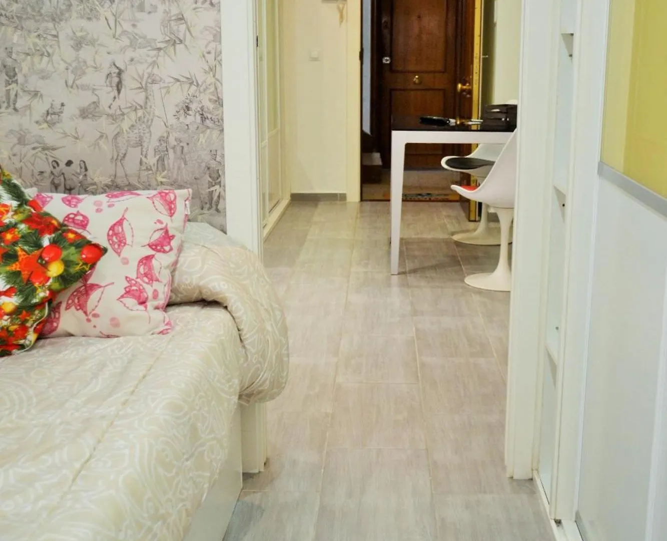 Centro Suites Vialia マラガ アパート