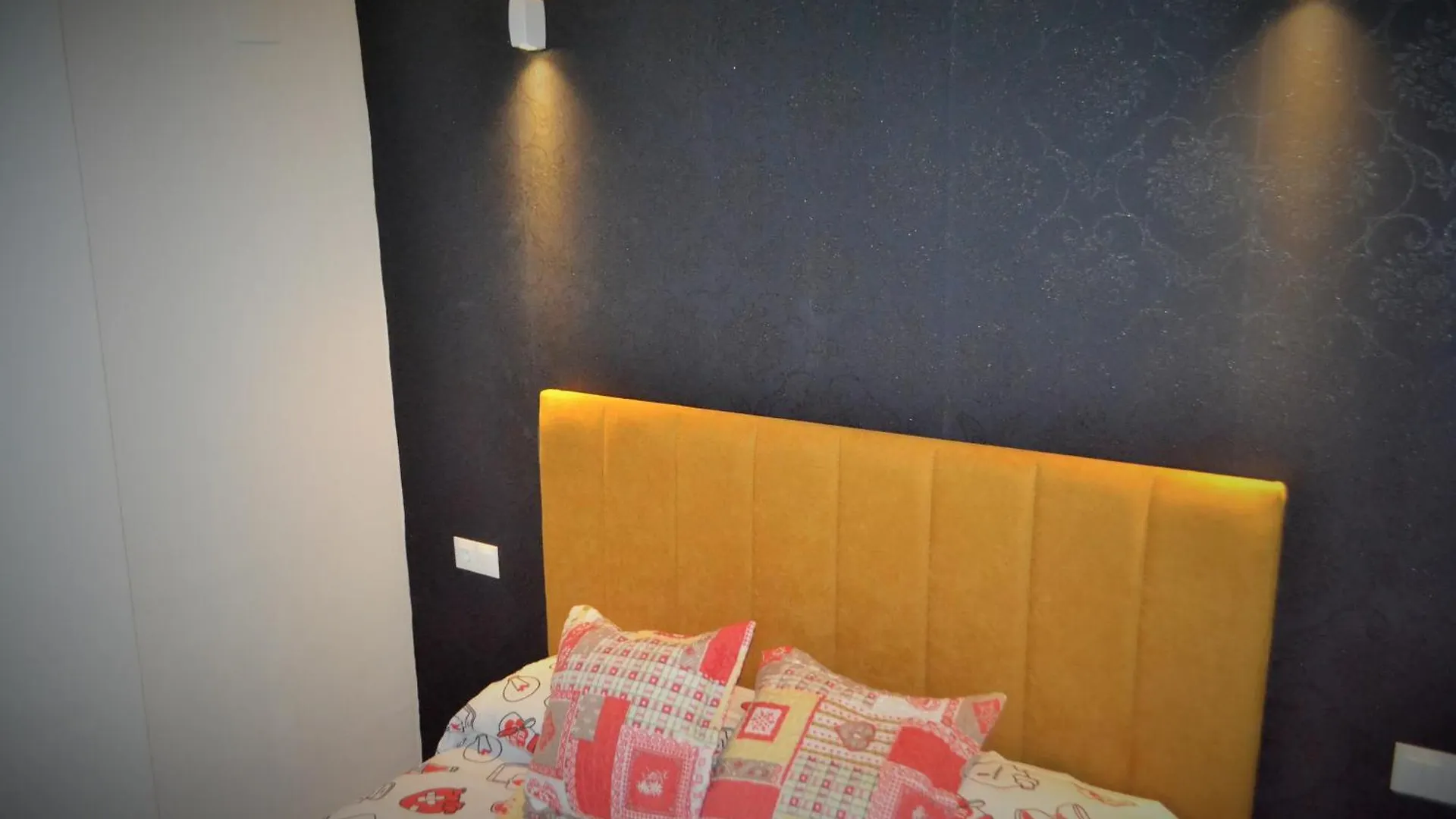 アパート Centro Suites Vialia マラガ